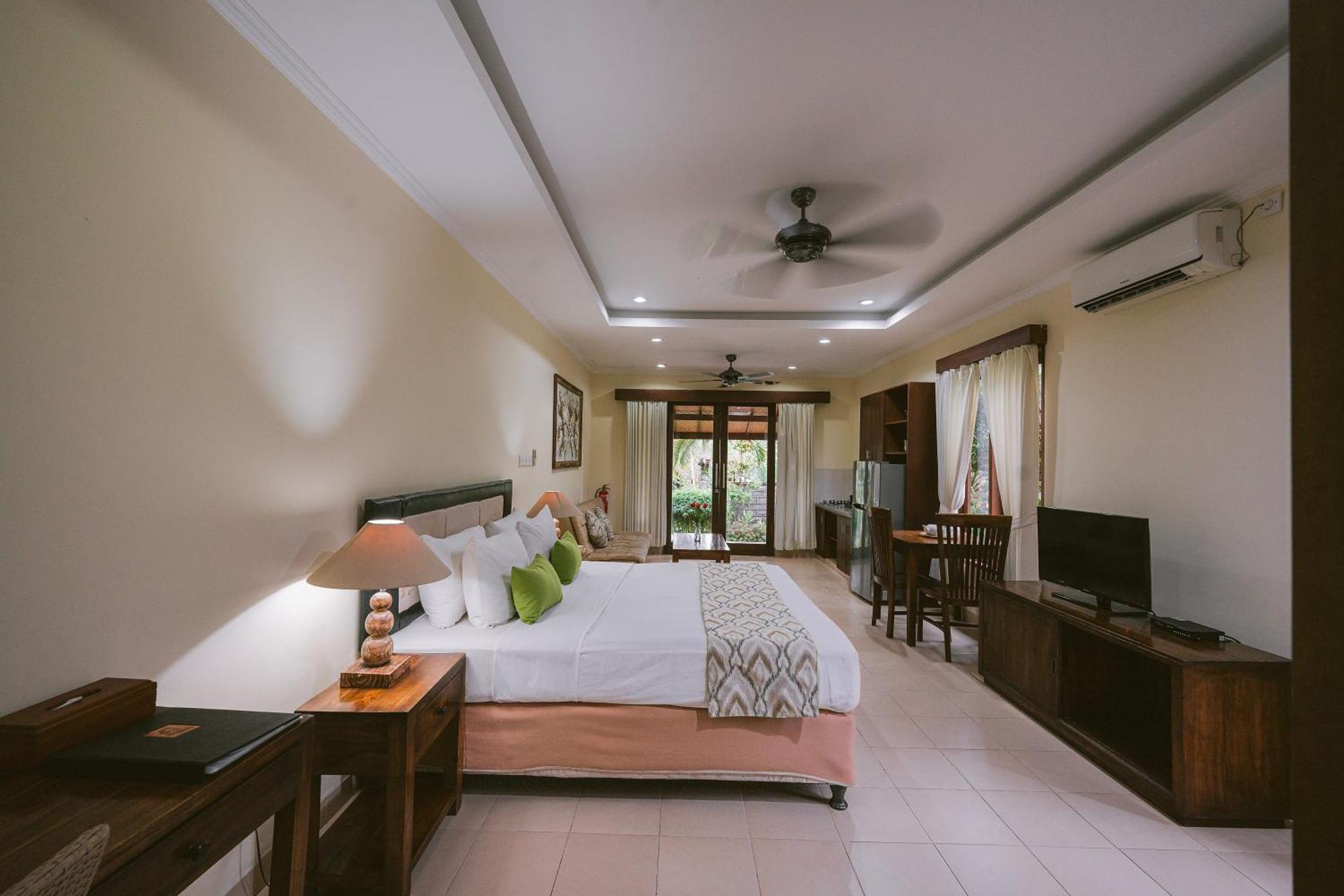 Medewi Bay Retreat Hotel Pulukan Room photo